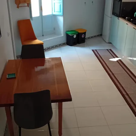 דירה Tree House *